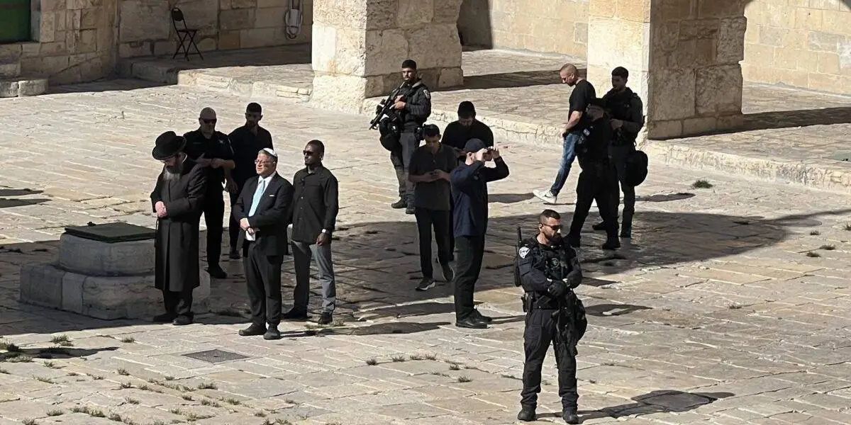 Anggota Parlemen Israel Bersama Ribuan Pemukim Ilegal Serbu Masjid Al-Aqsa