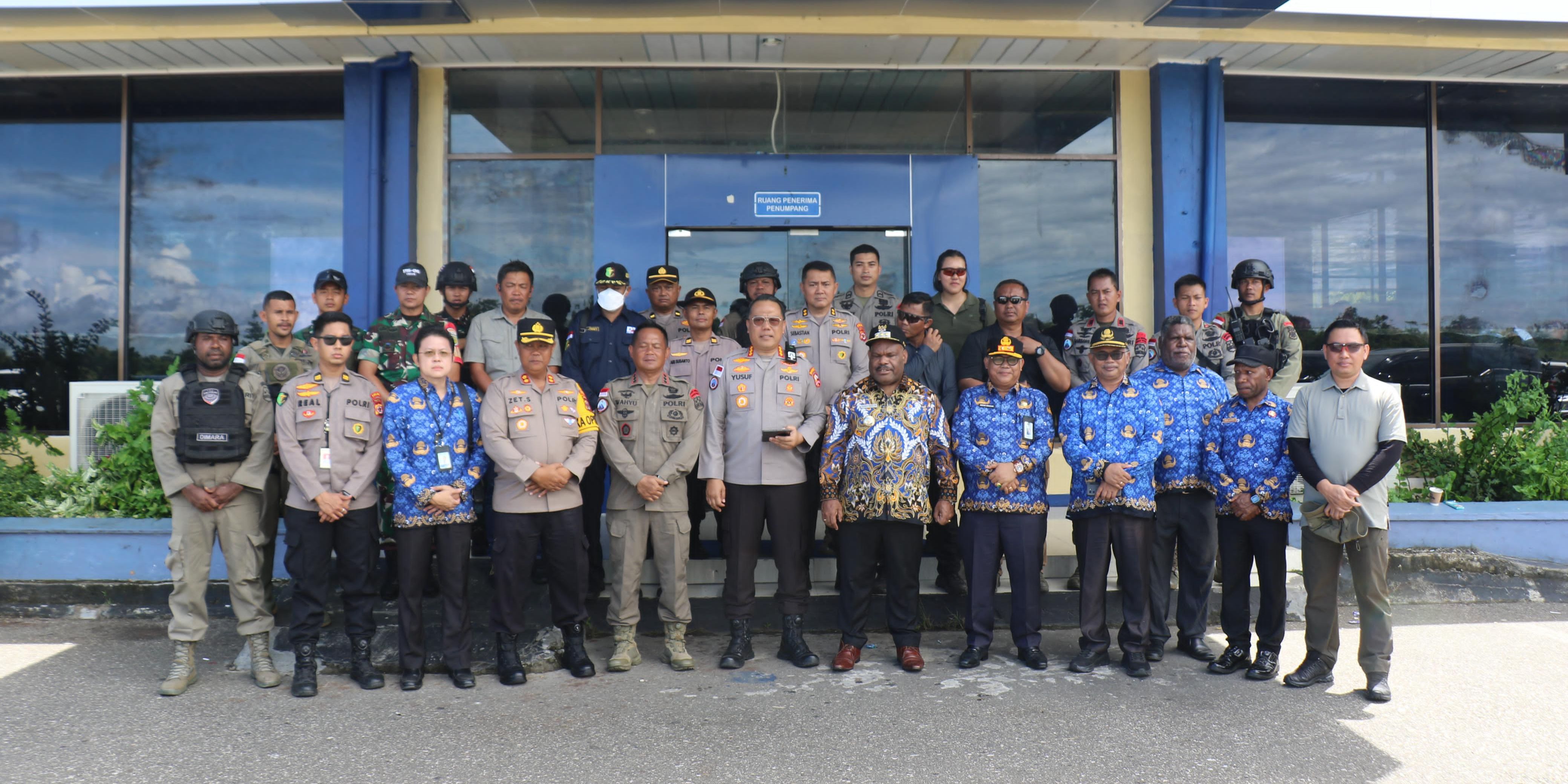 Berjibaku Satgas Ops Damai Cartenz Evakuasi Jenazah Korban KKB di Yahukimo Tuai Pujian