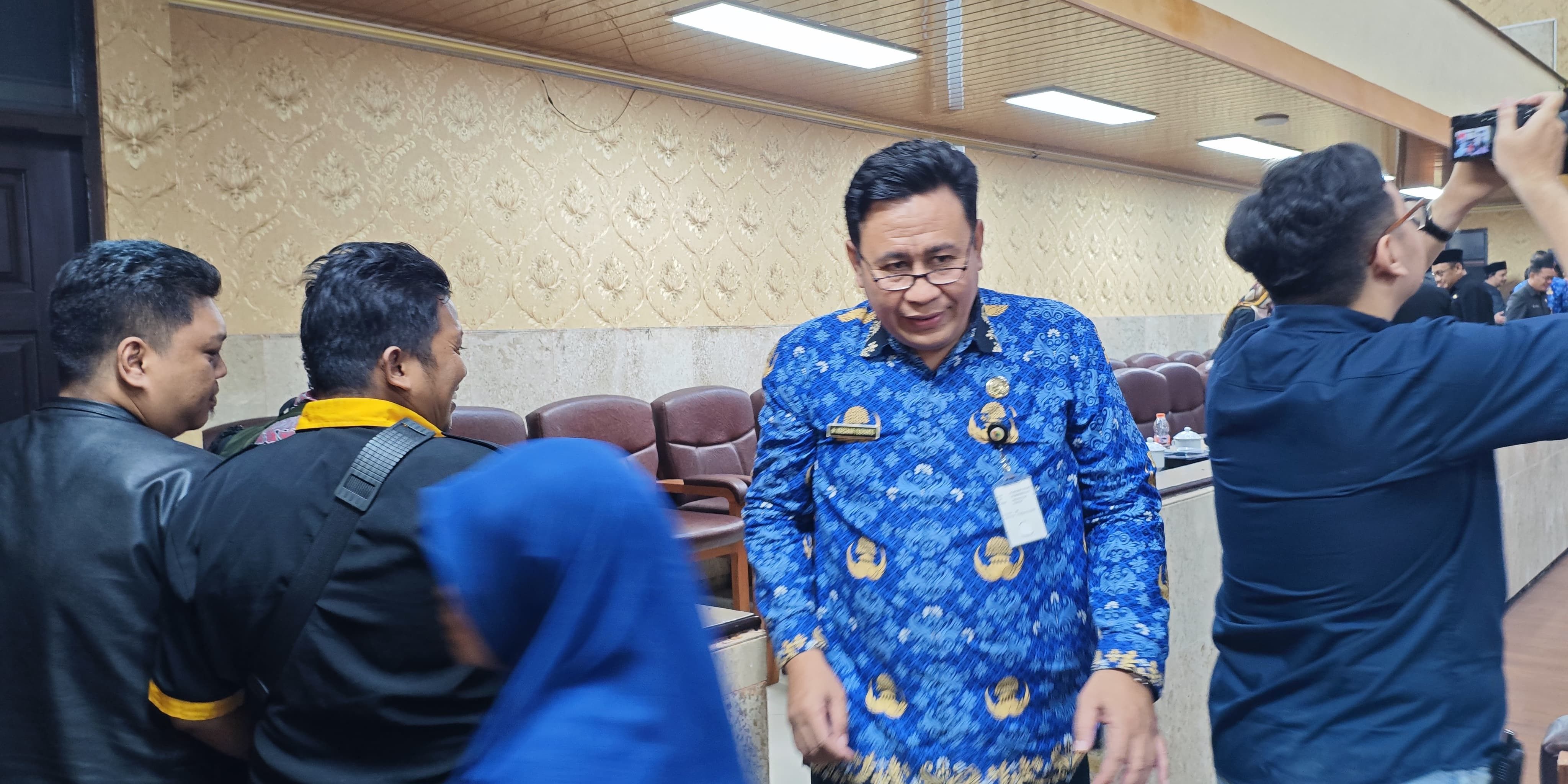 Sekretaris Dinkes Jember Liburan ke Malaysia, Ribuan Pegawai Telat Gajian