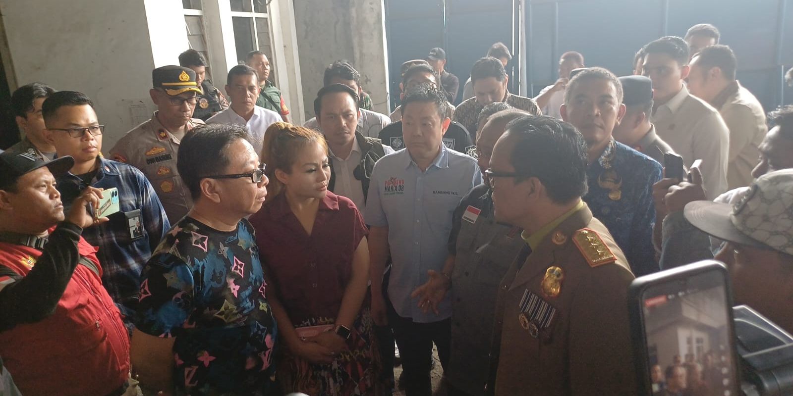 Wamenaker Emosi Semprot Bos Perusahan yang Tahan Ijazah Pegawai di Surabaya