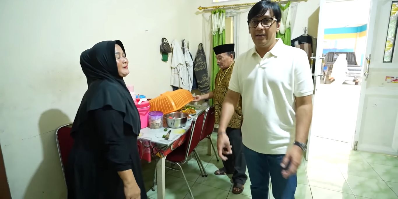 Potret Dapur Milik Haji Bolot, Juragan Kontrakan yang Menjalani Kehidupan dengan Sederhana