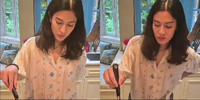 Bukan Setting Film, Ini Dapur Asli Dian Sastrowardoyo yang Super Estetik
