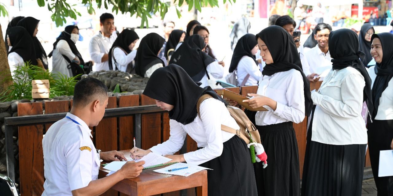 1.967 Lulusan CPNS 2024 Mengundurkan Diri, Gaji Rendah Jadi Salah Satu Alasan