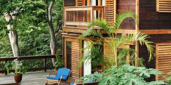 Rumah Kayu Minimalis Modern,Perpaduan Keindahan Alami dan Desain Kontemporer