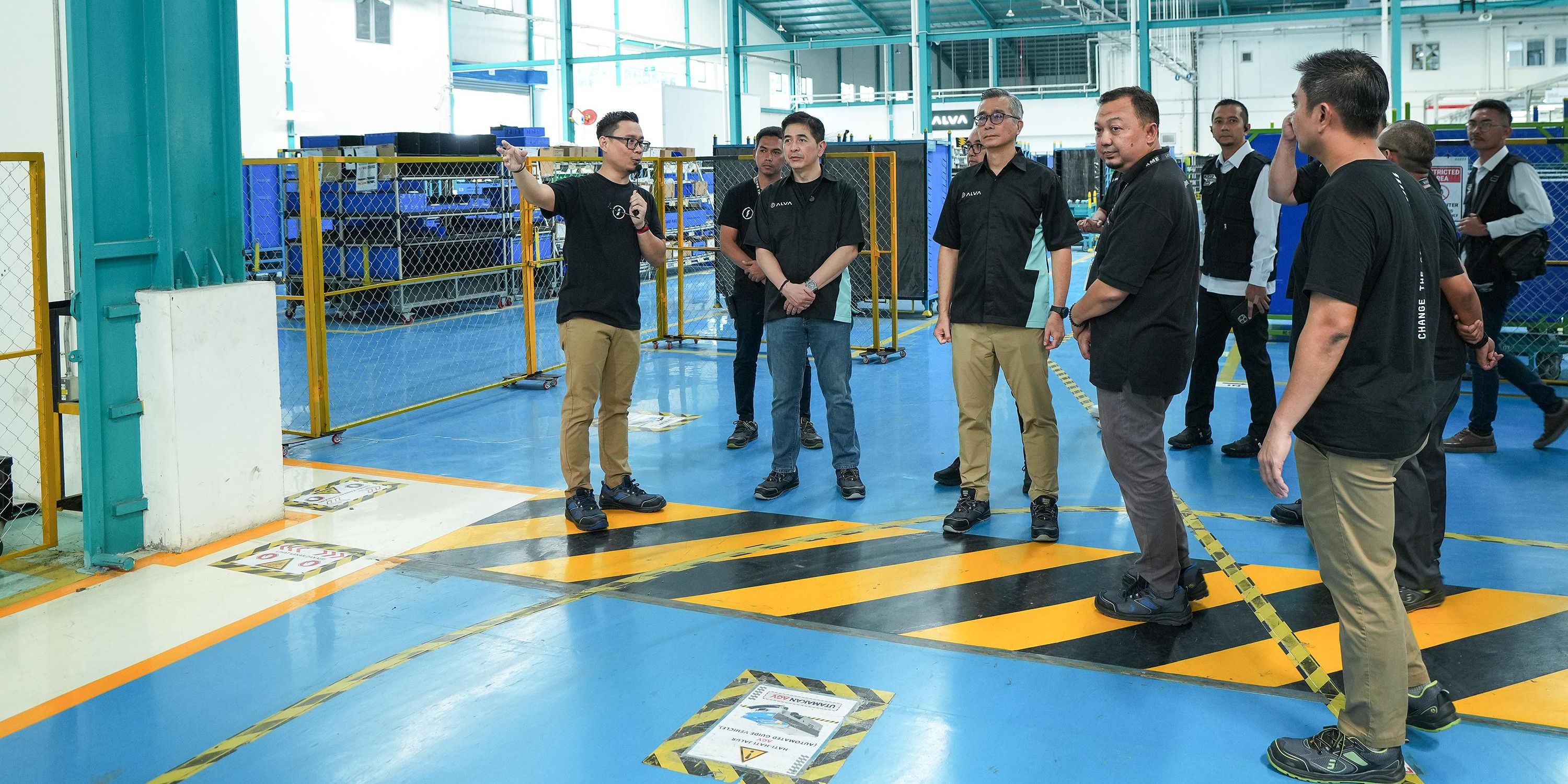 ALVA Owners Club Kunjungi Pabrik Motor Listrik ALVA di Cikarang, TKDN Hampir 50 Persen