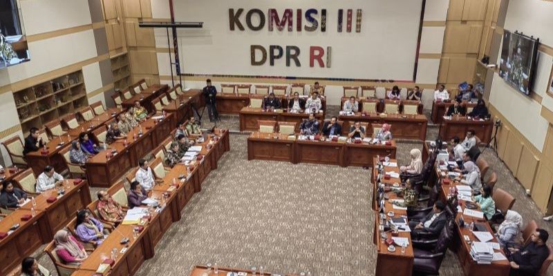VIDEO: Komisi II Blak-blakan Pengusul Solo Berubah Menjadi Daerah Istimewa