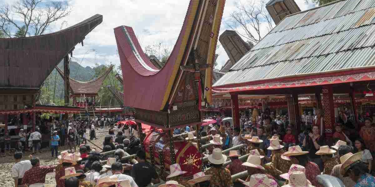 5 Tradisi Unik Pemakaman di Berbagai Negara, Ada yang Diwarnai Tarian Penuh Bahagia