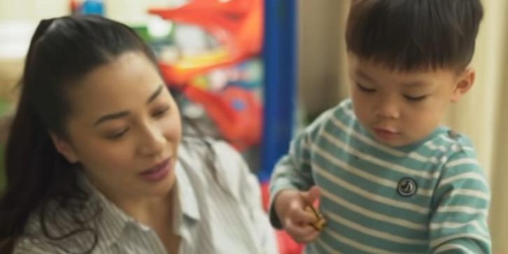 6 Gaya Parenting Nikita Willy yang Viral di Media Sosial, Banyak Dapat Apresiasi