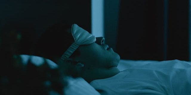 Efektifkah White Noise dalam Membantu Kita Tidur Lebih Nyenyak?