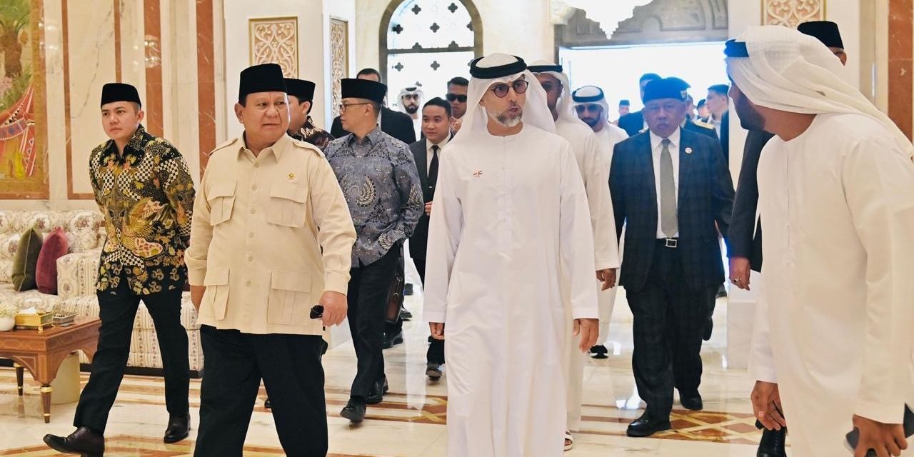 Tiba di Abu Dhabi, Prabowo Temui Presiden Mohamed bin Zayed