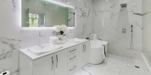 Inspirasi Desain Kamar Mandi Minimalis Kloset Jongkok Shower