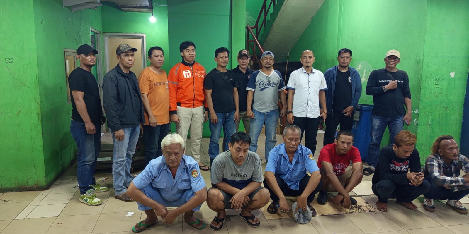 Polisi Sikat Preman di Pasar Induk Kramat Jati Modus Tukang Parkir
