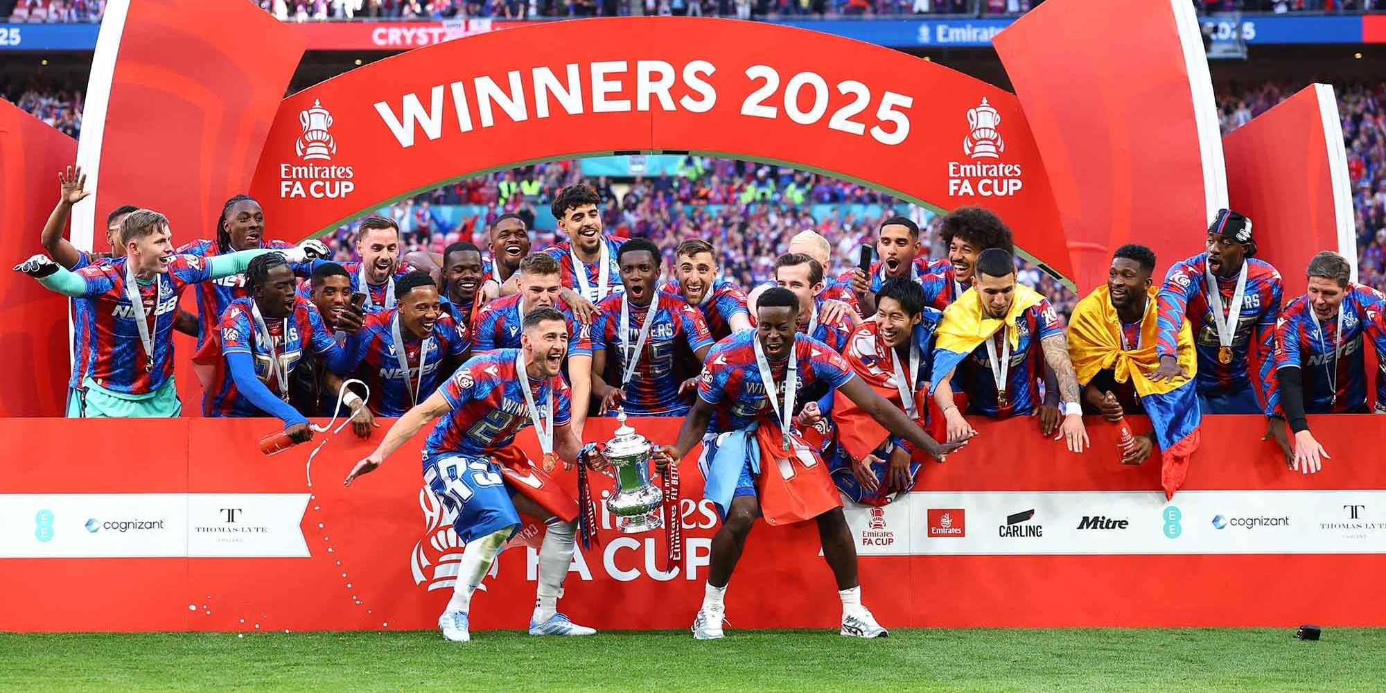 FOTO: Kalahkan Manchester City,  Pertama Kali Crystal Palace Juara FA Cup