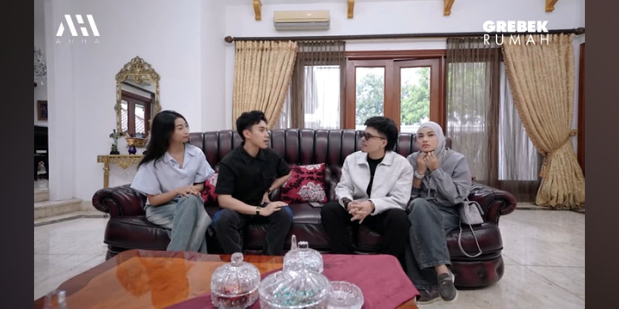 Seluas 5.000 Meter, 5 Potret Rumah Mewah Pengacara Muda Sangun Ragahdo - Ada Gaming Room Hingga Garasi Super Cozy