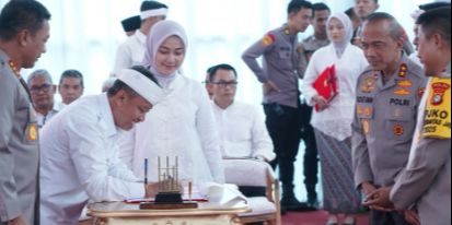 Dua Potret Terbaru Kang Demul Bertemu Jenderal Polisi Calon Besan, Bukan di Momen Sembarangan