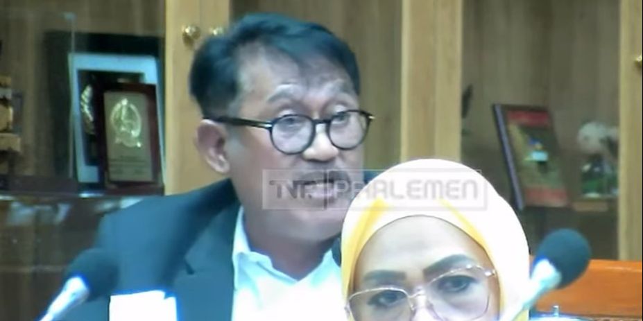 VIDEO: DPR Blak-blakan Depan Professor Soal Ramai Penolakan Tulis Ulang Sejarah Indonesia
