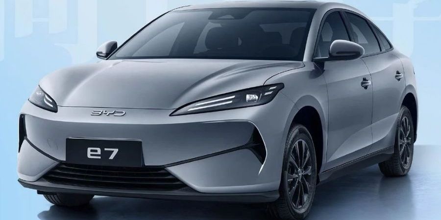 BYD e7: Harga Mulai Rp215 Juta Tapi Mampu Menempuh Jarak hingga 520 Km