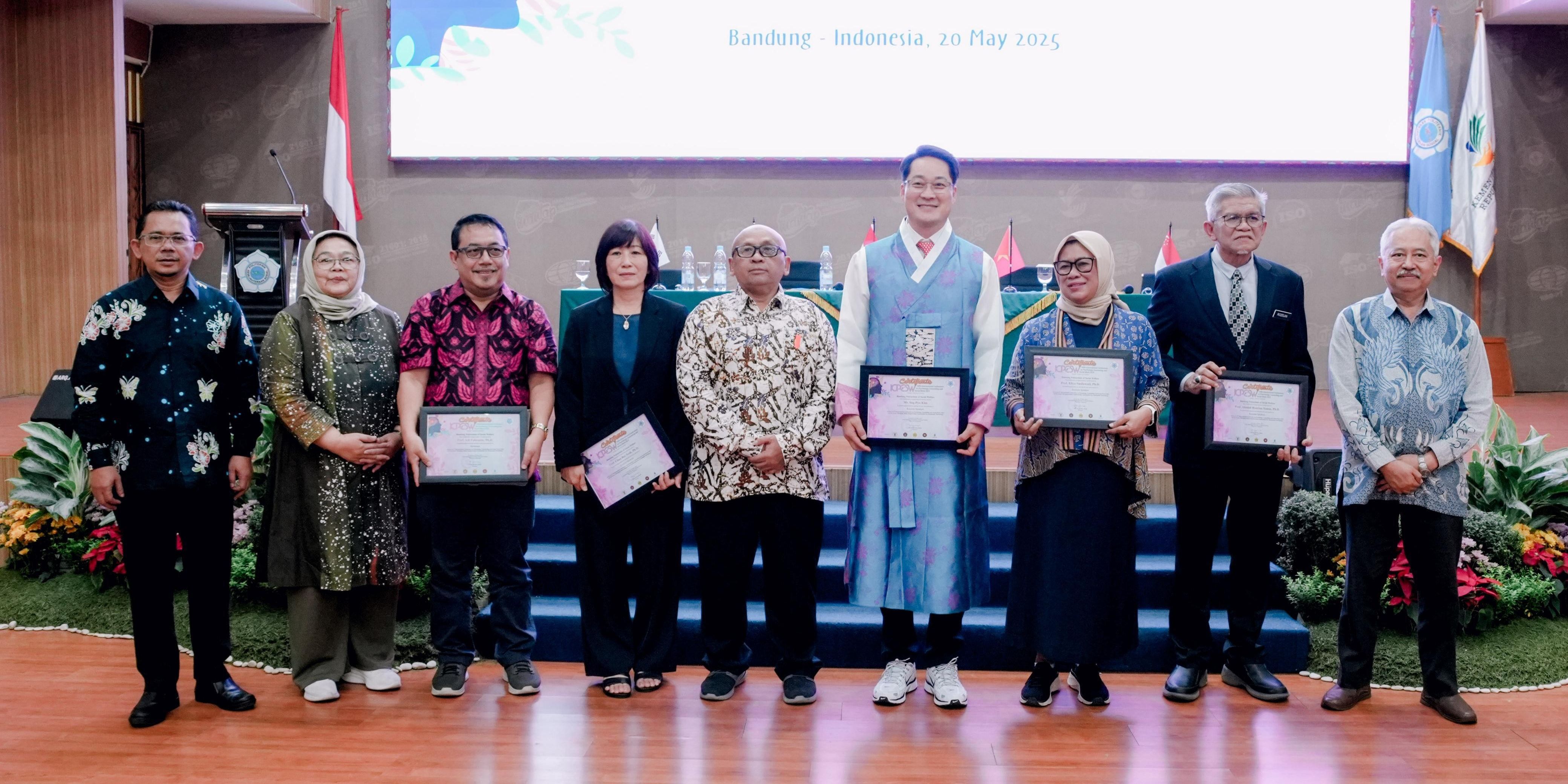 Poltekesos Bandung Hadirkan Ahli Dunia di Konferensi Internasional Sosial dan Kesehatan Mental