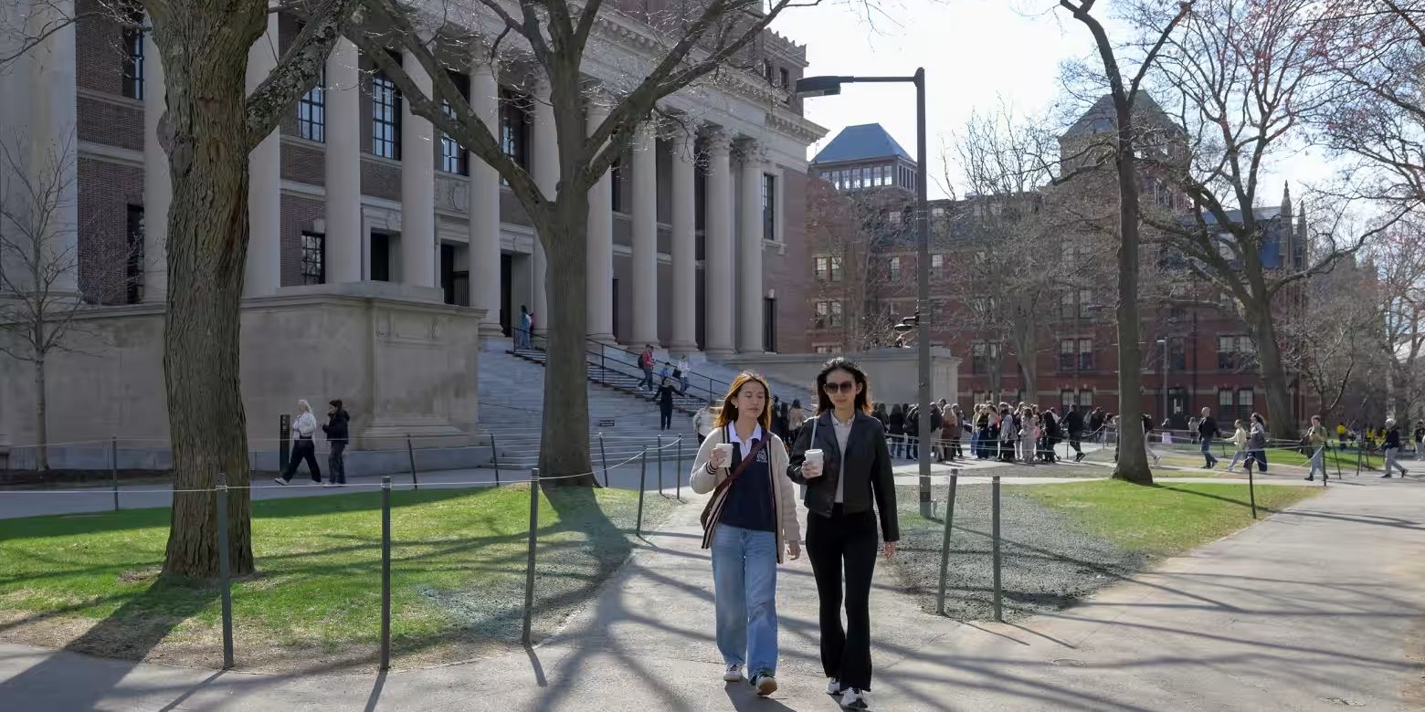 Trump Larang Universitas Harvard Terima Mahasiswa Asing karena Dianggap Anti-Amerika, Anti-Semit, dan Pro-Teroris