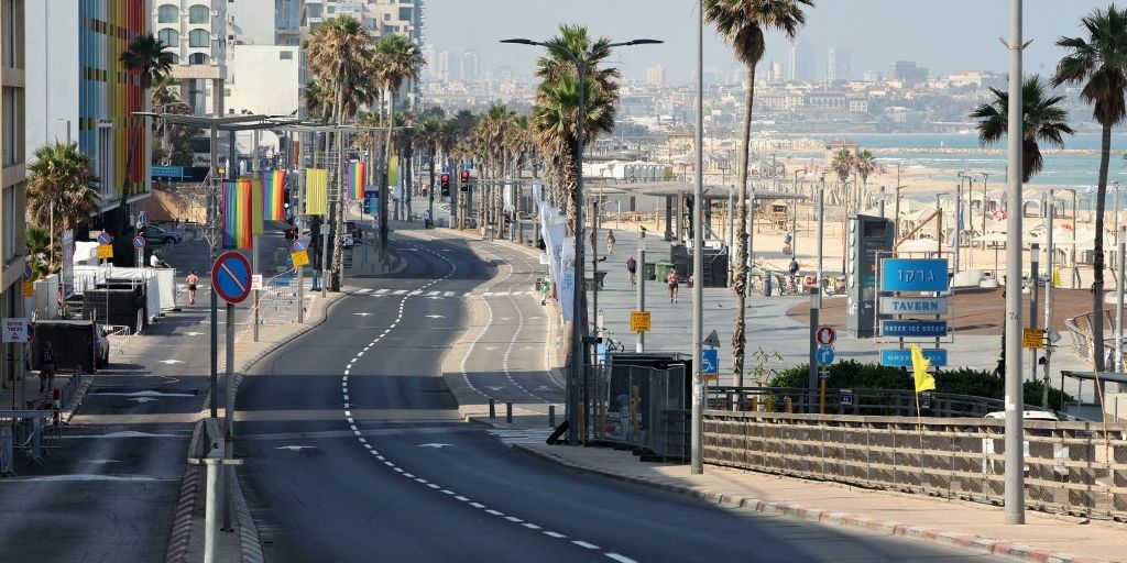 FOTO: Situasi Ibu Kota Israel Ditinggal Warganya Sembunyi saat Iran Kirim Serangan Balasan