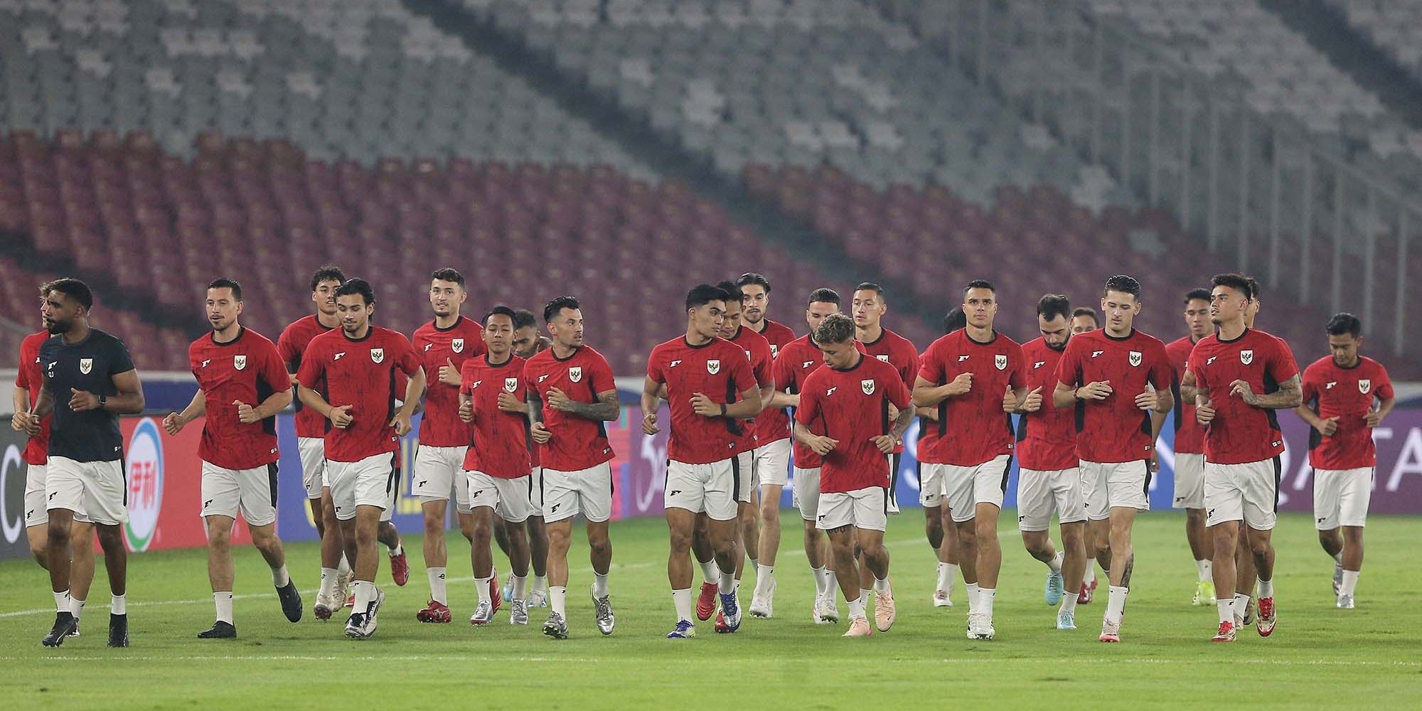 Alasan Fans Timnas Indonesia Diminta Tak Dekati Pemain Jelang Lawan China