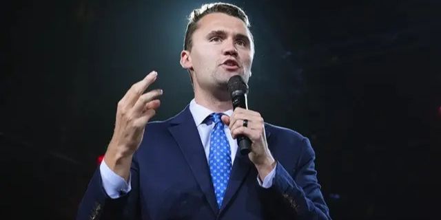 Siapa Charlie Kirk? Aktivis Politik Kontroversial Amerika yang Baru Meninggal Dunia