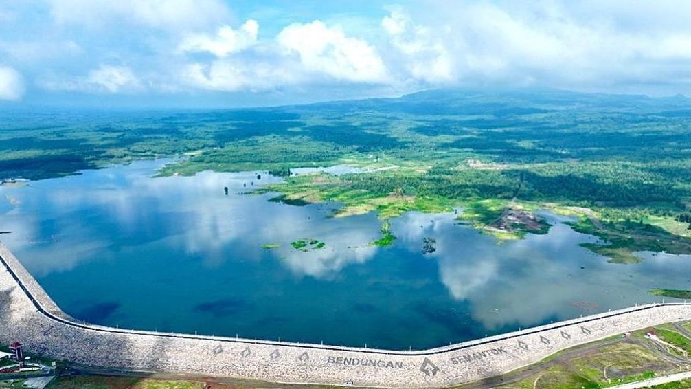 Potret Megah Bendungan Semantok, Bendungan Terpanjang di Asia Tenggara yang Pembangunannya Telan Dana Rp2,5 Triliun