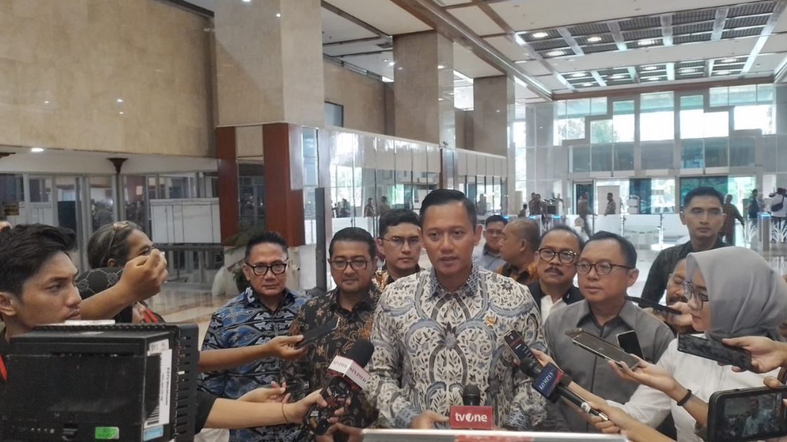 Momen Perdana AHY Rapat Bareng Anggota DPR Sebagai Menteri ATR, Bahas Mafia Tanah di Daerah