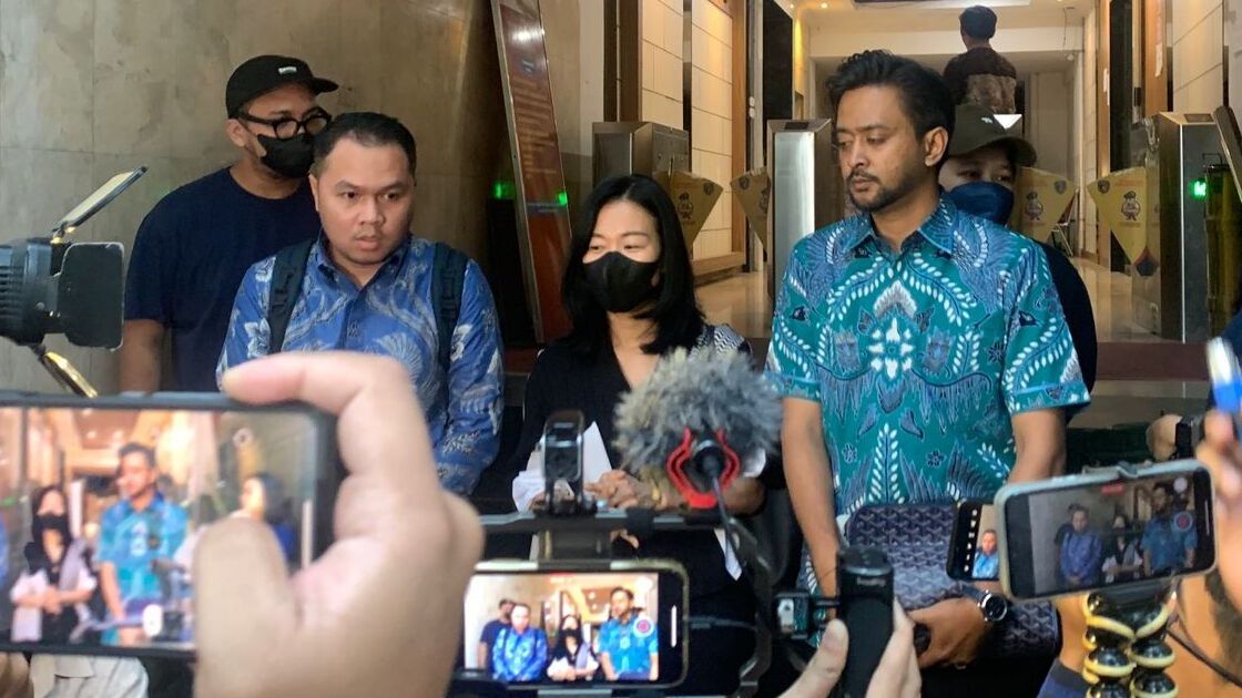 Polisi Periksa Pedangdut Tisya Erni dan Aden Wong 2 April