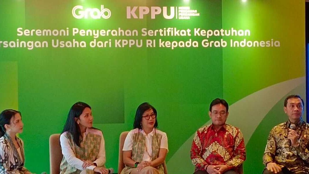 Grab Indonesia Jadi Perusahaan Teknologi Pertama Terima Sertifikat Penetapan Program Kepatuhan Persaingan Usaha dari KPPU