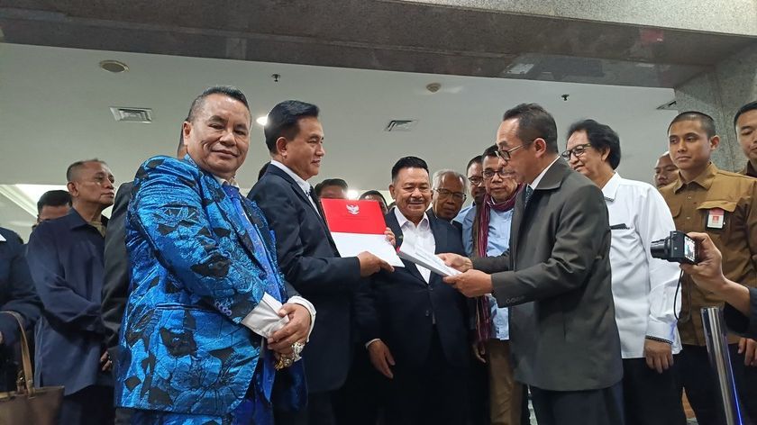 Prabowo-Gibran Resmi Daftar sebagai Pihak Terkait Sengketa Pilpres, Optimis Menang Lawan Kubu 01 dan 03