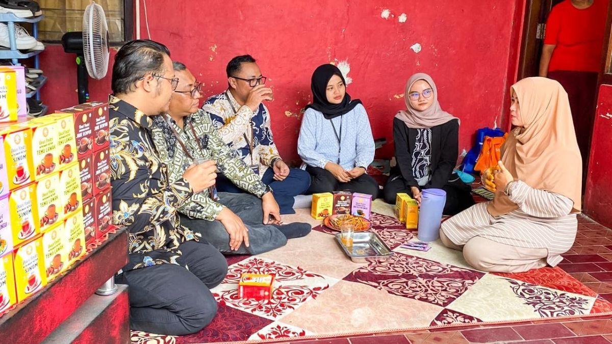 Jamu Dilirik Jokowi, Intip Strategi Jitu Ibu-Ibu PNM di Bekasi Manfaatkan Modal BRI jadi Cuan