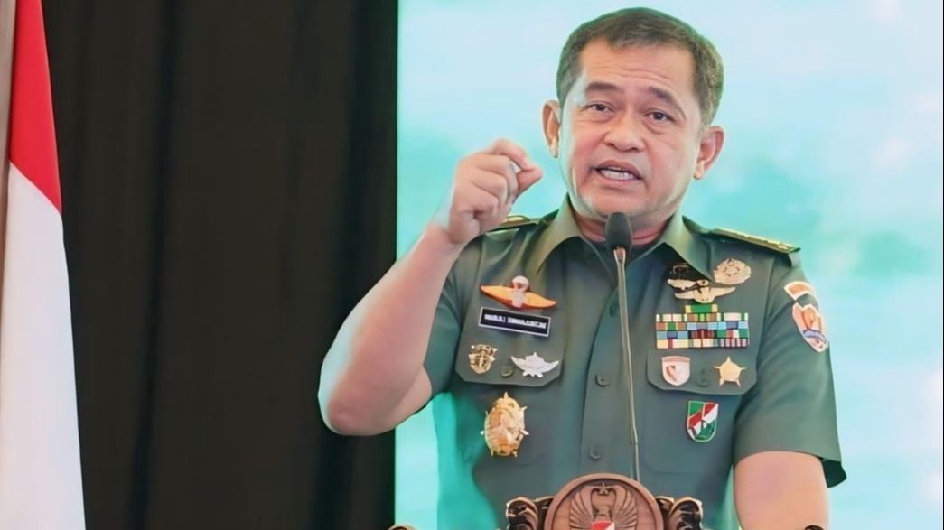 Momen Jenderal Maruli Hormat ke 'Juniornya' Menteri AHY saat Datangi Mabes TNI AD, Disambut Hangat Anak Buah Kasad