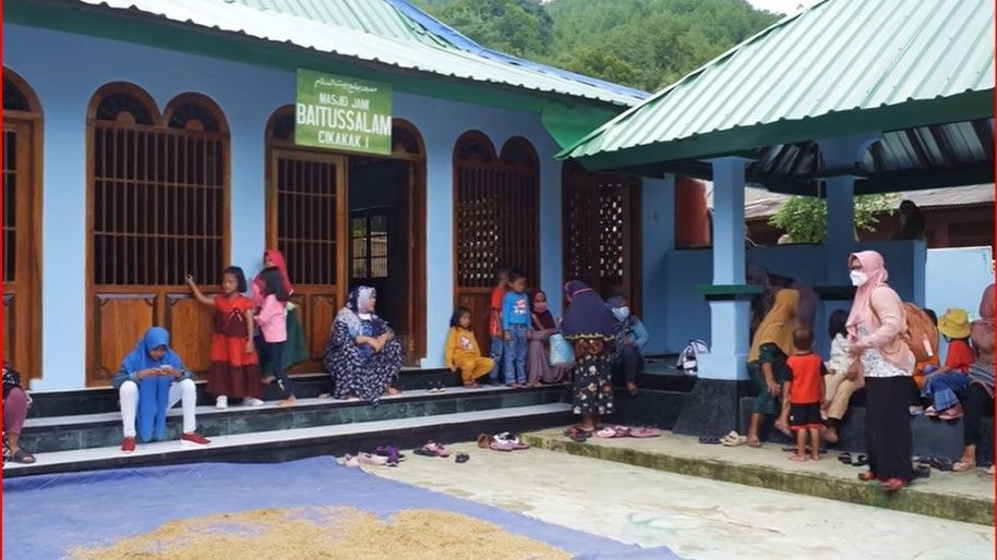 Lestarikan Budaya Leluhur, Masjid Tua di Banyumas Ini Ternyata Punya Tradisi Unik saat Ramadan