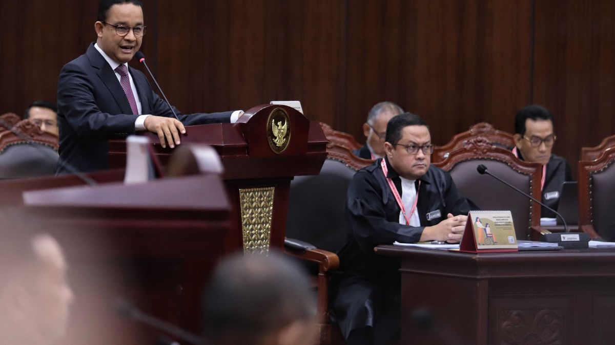 VIDEO: Sidang MK Panas! Tim Hukum AMIN Nada Tinggi Tunjuk-Tunjuk Depan Hakim, Skenario Jokowi