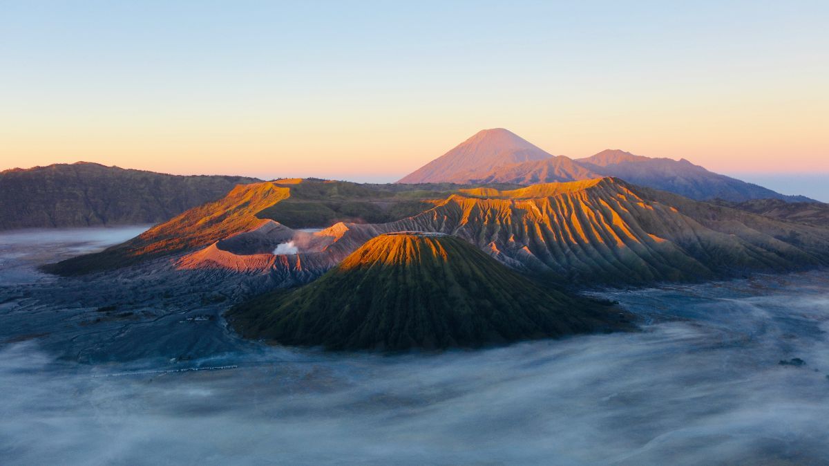 10 Wisata Bromo Terbaik yang Wajib Disambangi, Ini Rekomendasinya