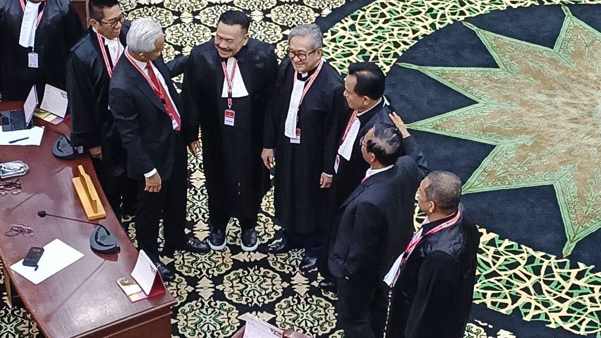 VIDEO: Keras! Kubu Ganjar Mahfud di Sidang MK 