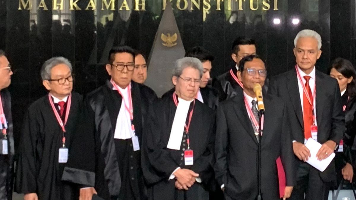 VIDEO: Kubu Ganjar Mahfud Ungkit Bobrok Anwar Usman Paman Gibran Bikin MK Jadi Memalukan!