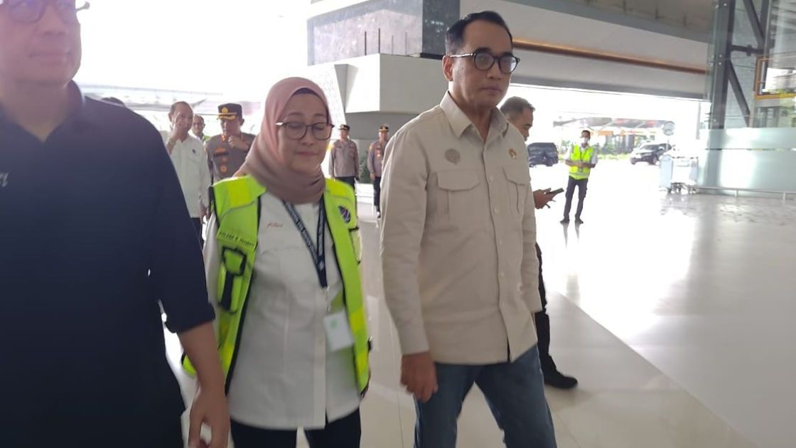 Menhub Budi Larang Maskapai Naikkan Tarif Lewati Batas Atas di Musim Mudik