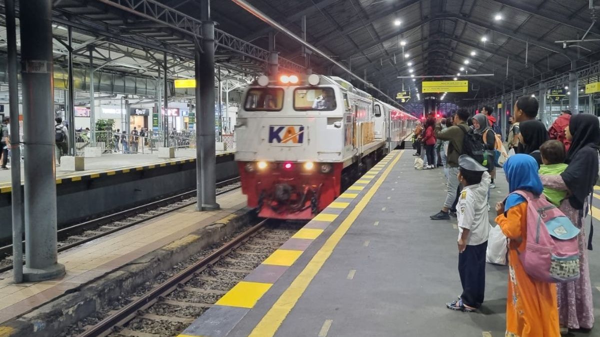 Mudik Lebaran 2024, KAI Daop 1 Jakarta Catat 610.634 Tiket Terjual