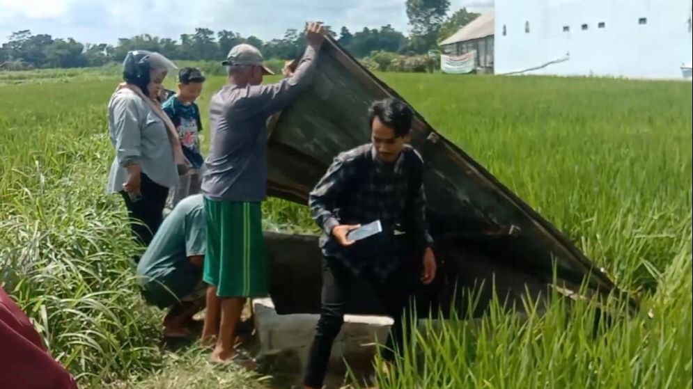 Hirup Asap Pompa Pengairan Sawah, Bapak dan Anak  di Blitar Tewas