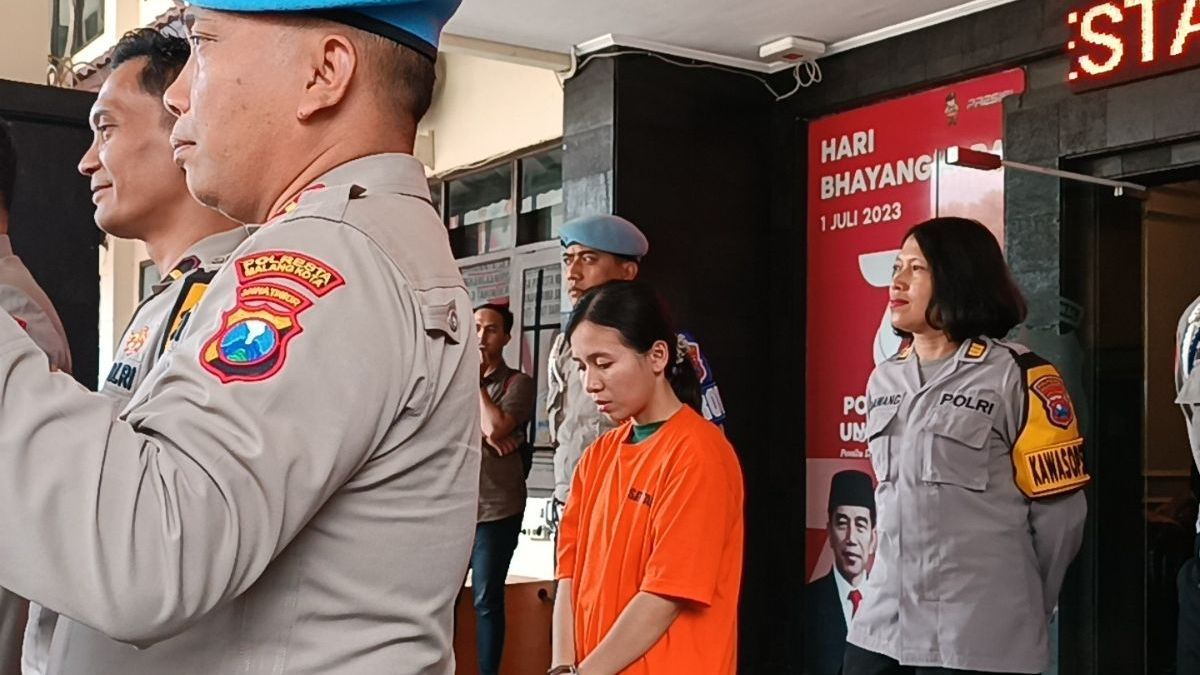 VIDEO: Meledak Emosi Orangtua Dengar Pengakuan Baby Sitter Aniaya Anaknya hingga Memar di Wajah