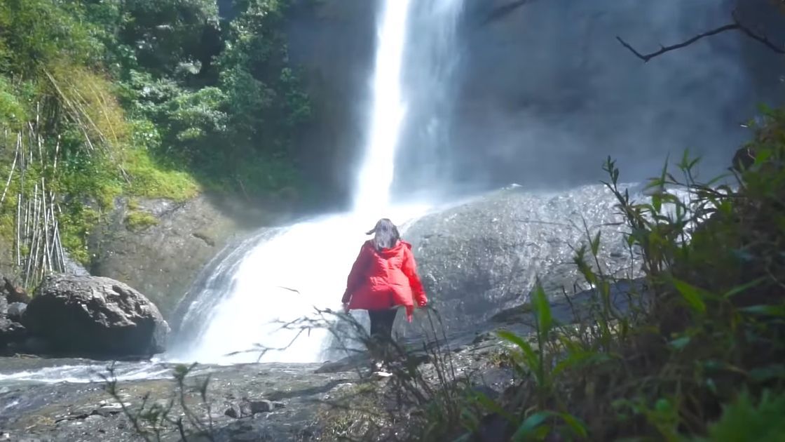 Curug Ngelay, Air Terjun Mengagumkan yang Belum Banyak Diketahui di Kuningan