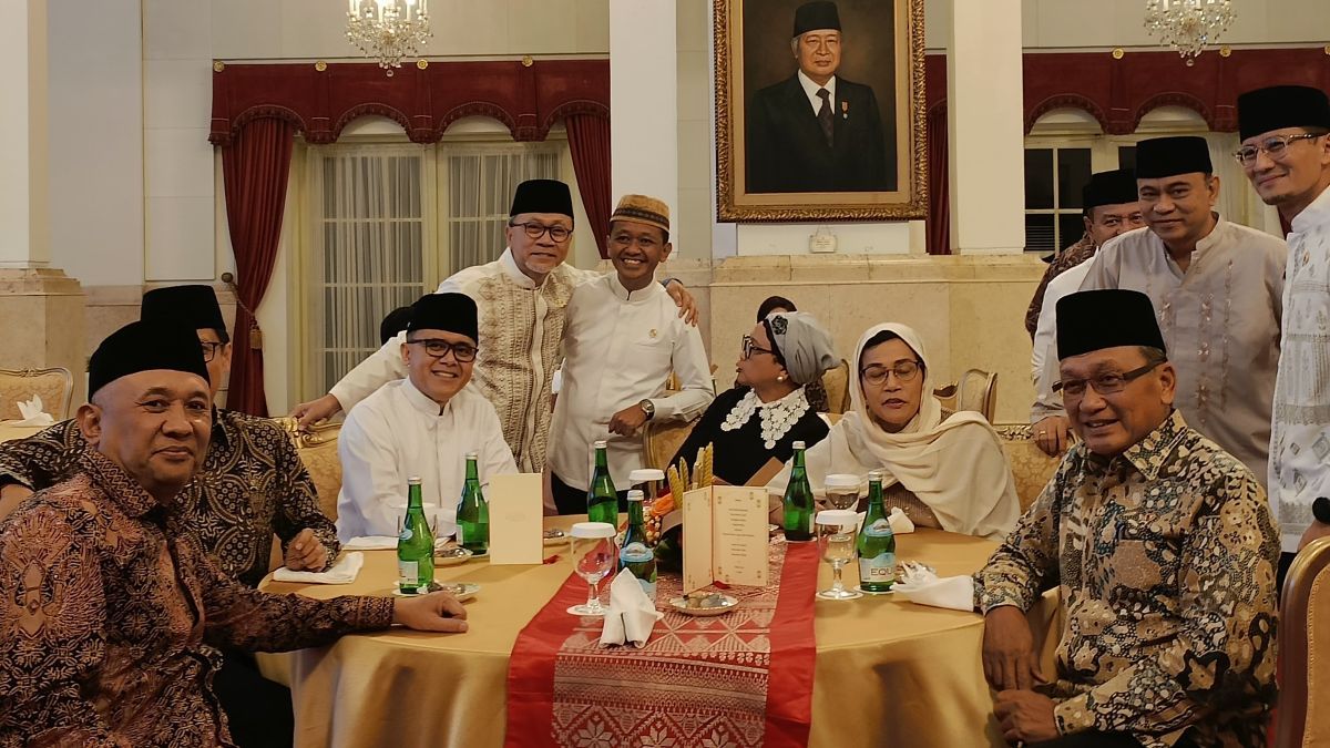 Usai dengan Menteri, Giliran Jokowi Undang Relawan Buka Puasa Bersama di Istana