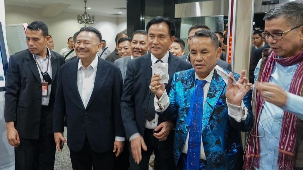 Ketua MK Tegur Hotman Paris di Sidang Sengketa Pilpres 2024: Pertanyaan Bapak Apa?