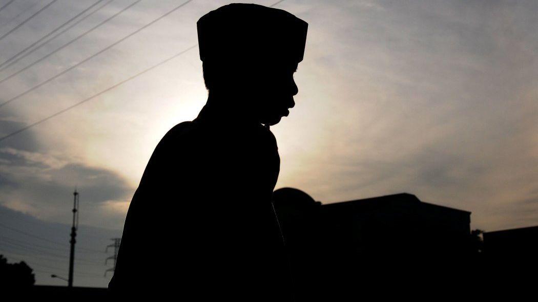 FOTO: Kekhusyukan Jemaah Muslim Jakarta Salat Idulfitri 1445 Hijriah di Pasar Senen