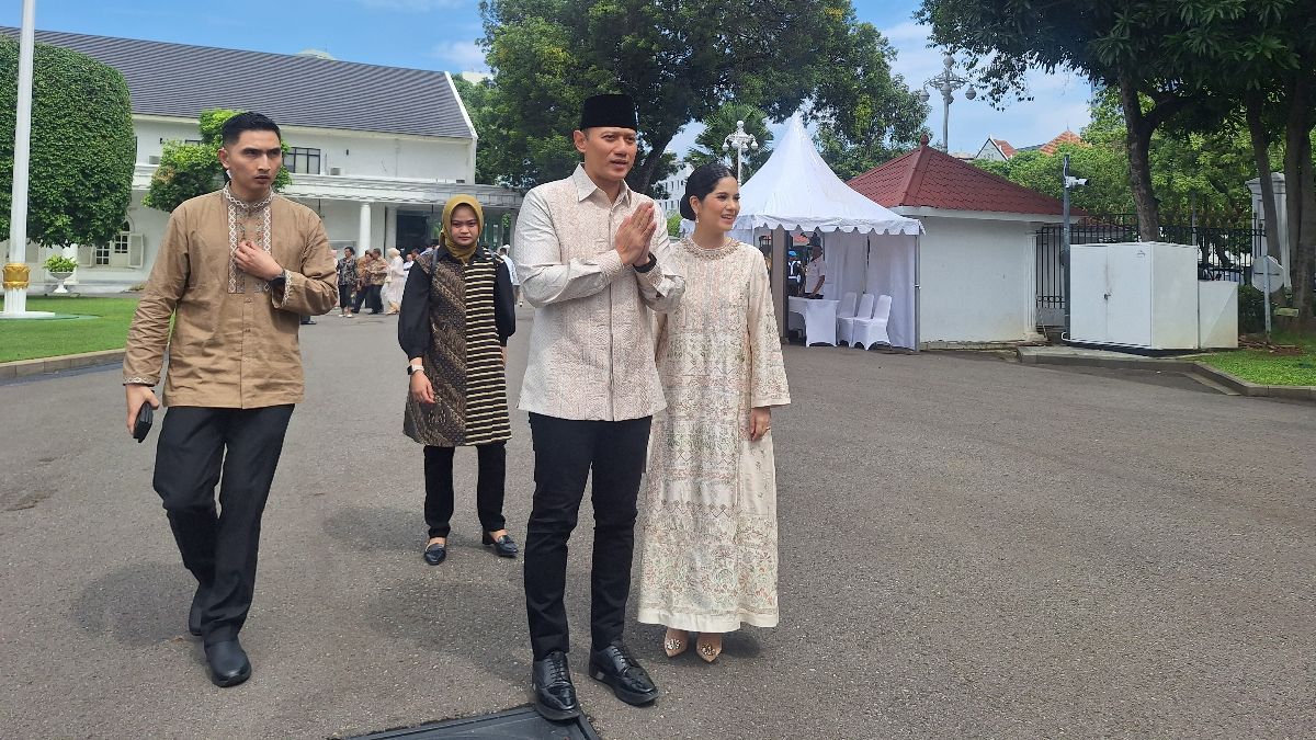 Jokowi Titip Salam Lebaran ke SBY Lewat AHY