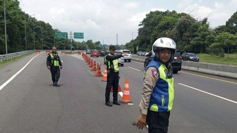 Prioritaskan Kendaraan Turun, Akses Keluar Puncak Bogor Ditutup Sementara