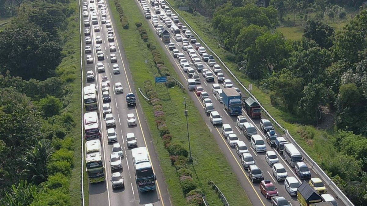 Antisipasi Macet Arus Balik, Menhub Usul Pegawai WFH dari Kampung Halaman