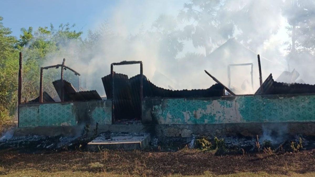 ODGJ Bakar Dua Rumah Milik Kakaknya di Kupang